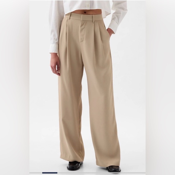 NWT Gap 365 High Rise Pleated Wide Leg Khaki Tan Trousers Size 12. - Picture 2 of 11